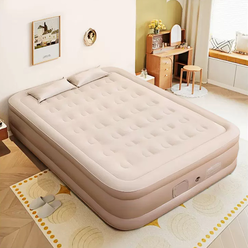 Outdoor Furniture Luxury - ポンプ内蔵クイーンエアマットレス アップグレードされたブローアップマットレス 高級植毛トップエアベッド キャンプゲスト用インフレータブルマットレス