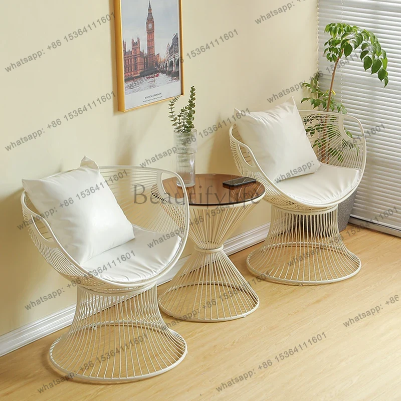 Outdoor Furniture Italian - 裏庭用イタリアンガーデン家具セット 移動可能なミニマリストパティオレトロガーデン家具セット ラタン製屋外ガーデン家具装飾品