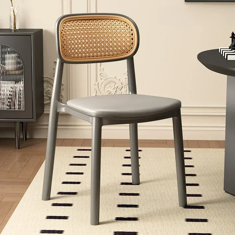 北欧籐プラスチック椅子屋外家庭用積み重ね可能なオンラインセレ - Outdoor Furniture Online のレビューと価格