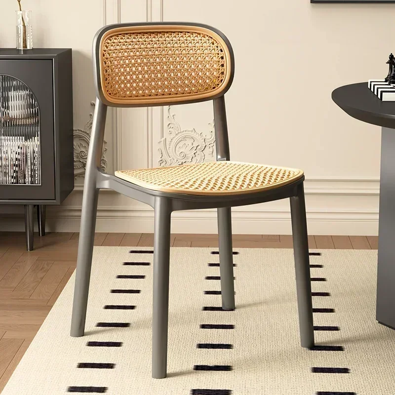 北欧籐プラスチック椅子屋外家庭用積み重ね可能なオンラインセレ - Outdoor Furniture Online のレビューと価格