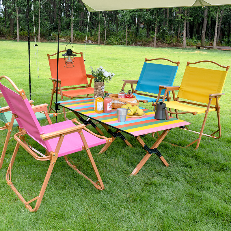 カラフルなカーミットチェア、屋外折りたたみテーブルと椅子、ビ - Outdoor Furniture Vendors のレビューと価格