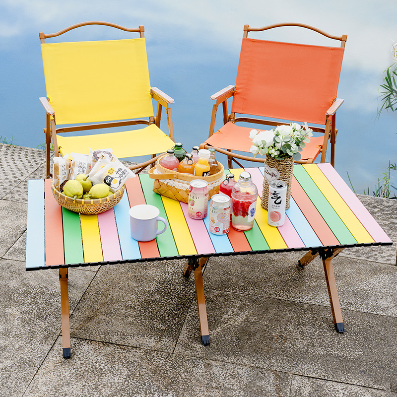 カラフルなカーミットチェア、屋外折りたたみテーブルと椅子、ビ - Outdoor Furniture Vendors のレビューと価格