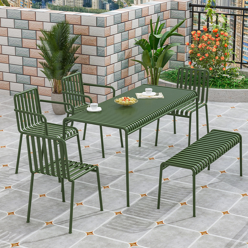 ガーデンパティオダイニング用のホットセール屋外金属テーブルと - Outdoor Furniture Cost のレビューと価格